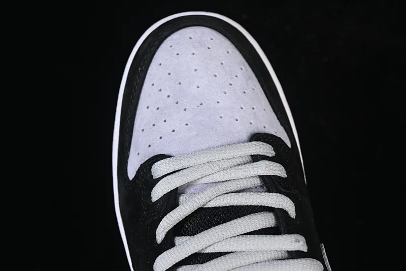All Categories Nk SB Dunk Series Nk SB Dunk Low Low-top sneakers Nike SB Dunk Low Black and gray raw rubber SB low-top casual sneakers HF3063-002